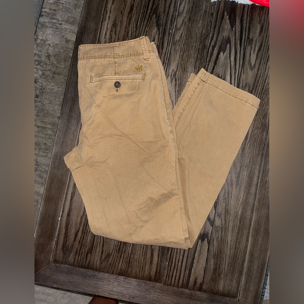 Men’s khakis